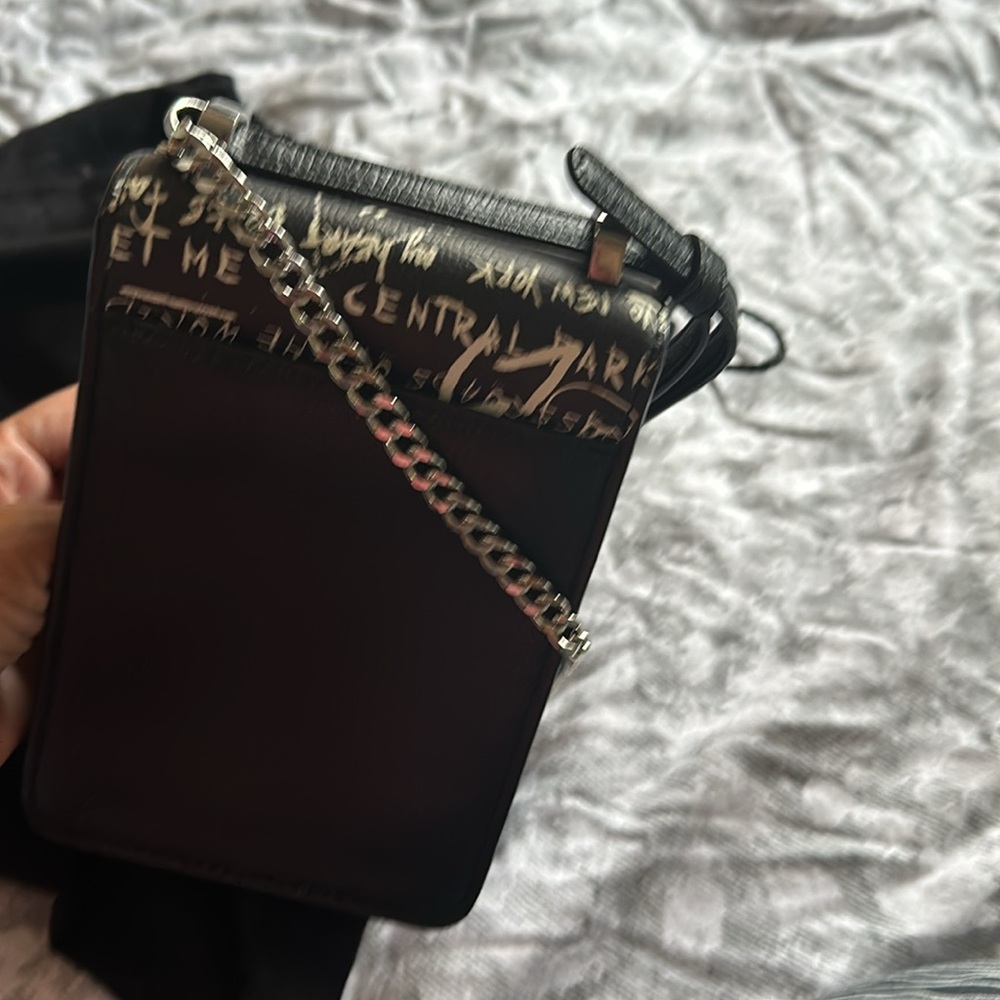 DKNycross body bag (NYC theme) - Picture 5 of 8